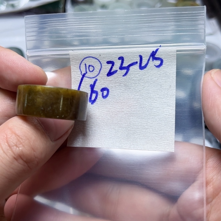 定制翡翠未镶嵌明天