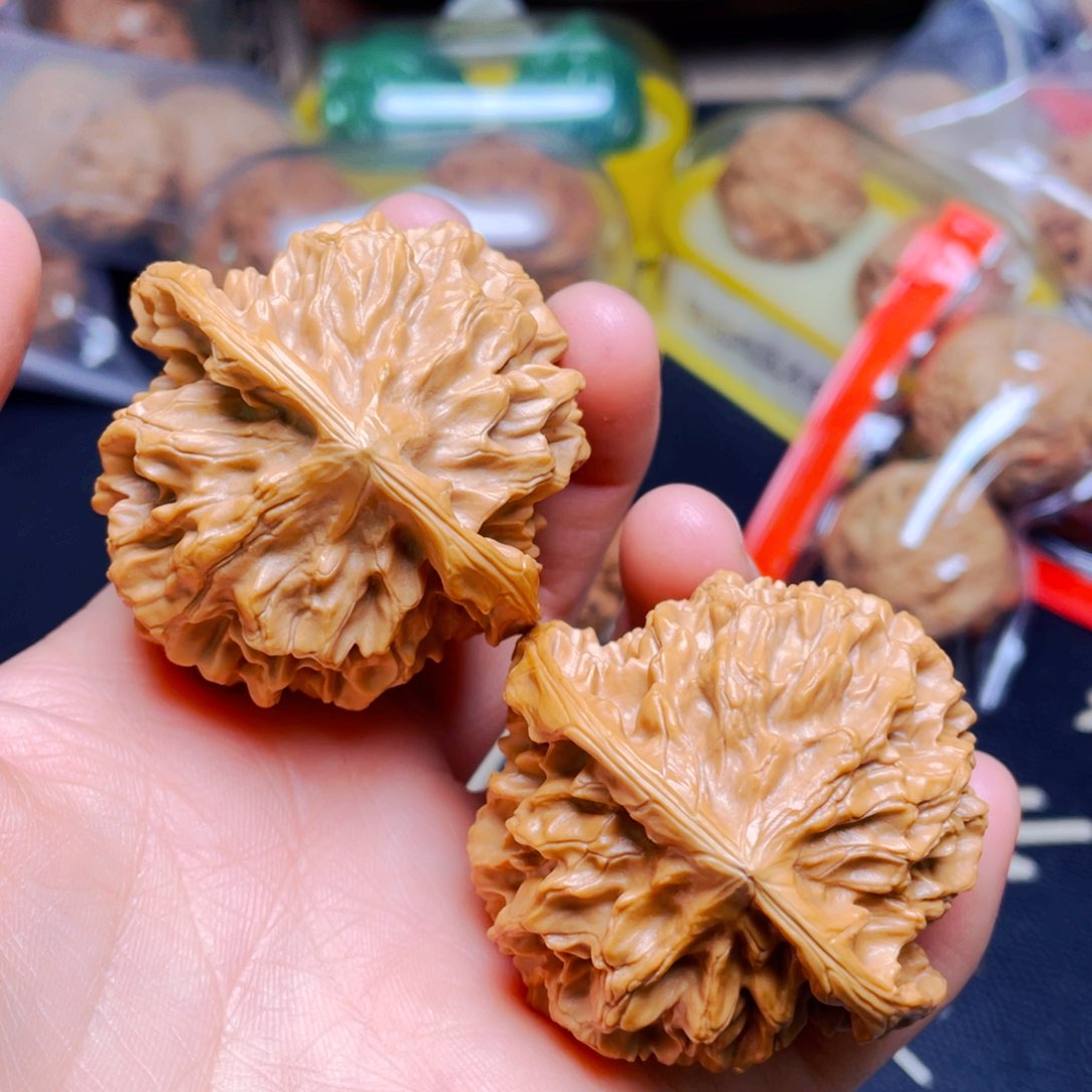 吊坠文玩核桃帝王狮子头