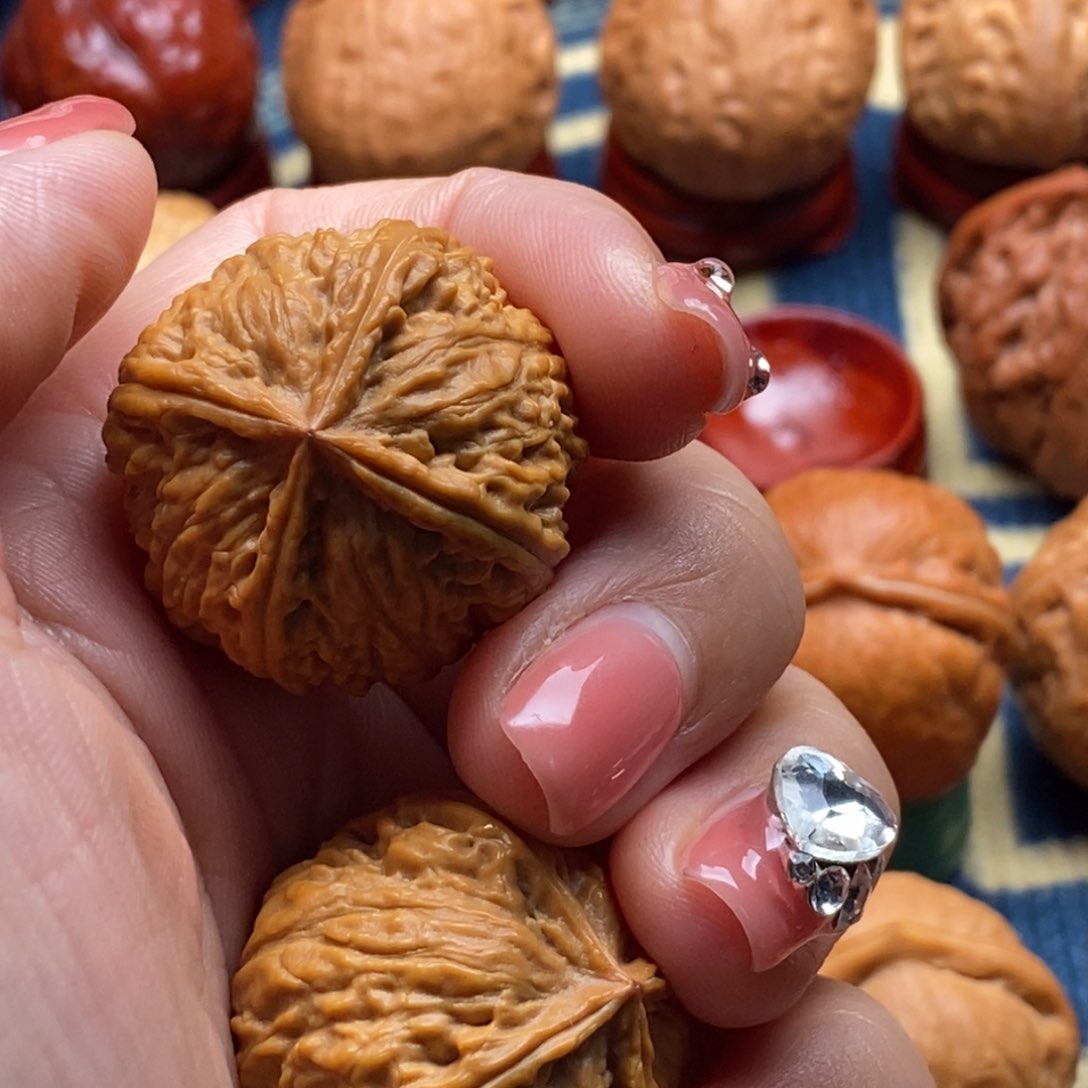 文玩核桃把件陈****ㅤ精品小手捻