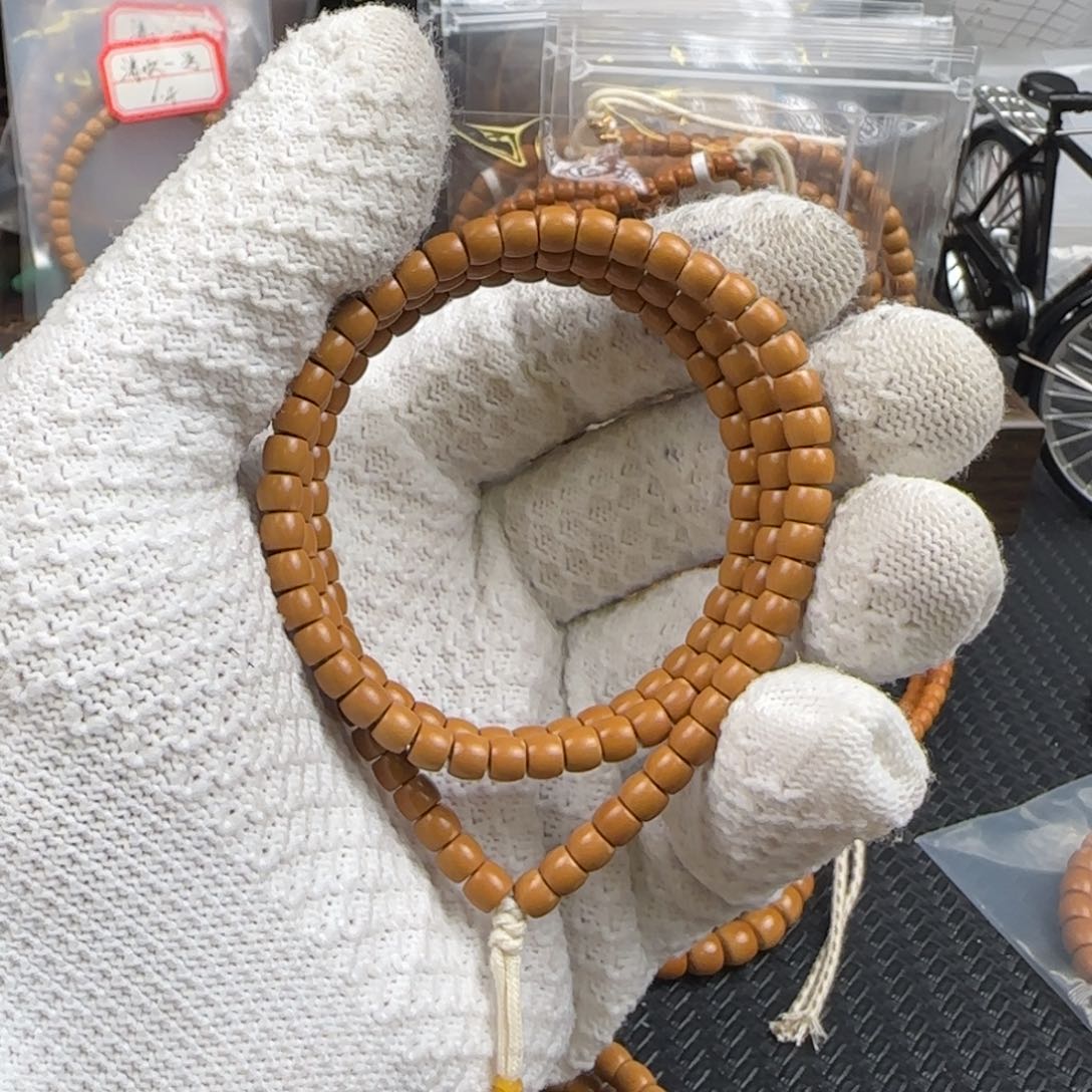 橄榄核吊坠N****h5.5mm老挝核尖直切108