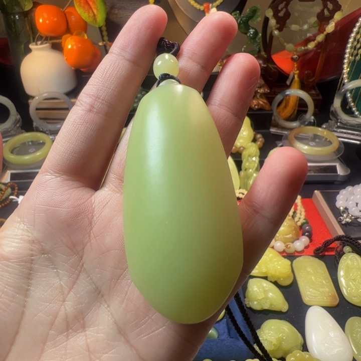 和田玉（黄玉）颈饰未镶嵌