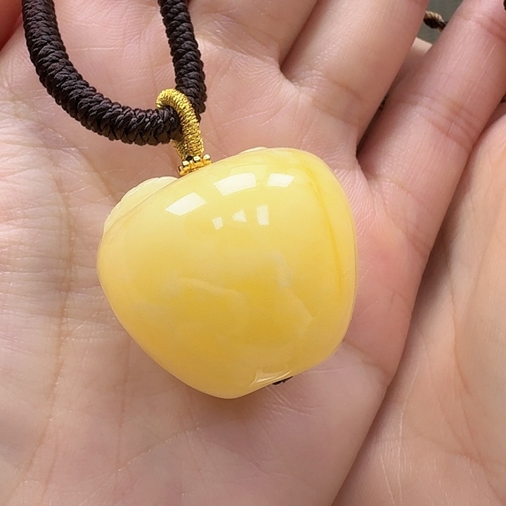 琥珀未镶嵌珠宝奇石吊坠