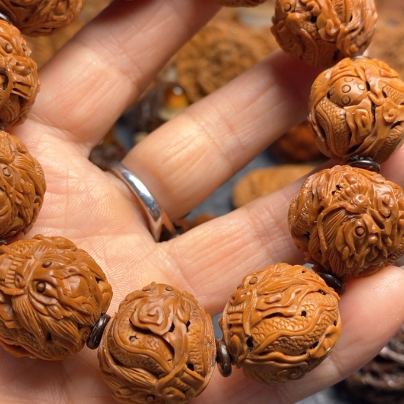 【闪购商品】吊坠五线菩提輛*核桃雕刻