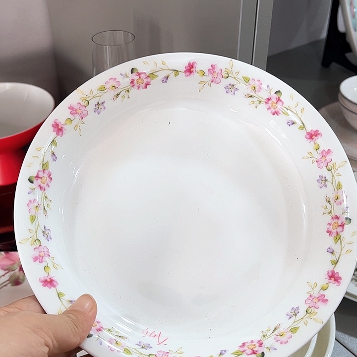 碗微瑕骨瓷盘两只装浪漫庄园