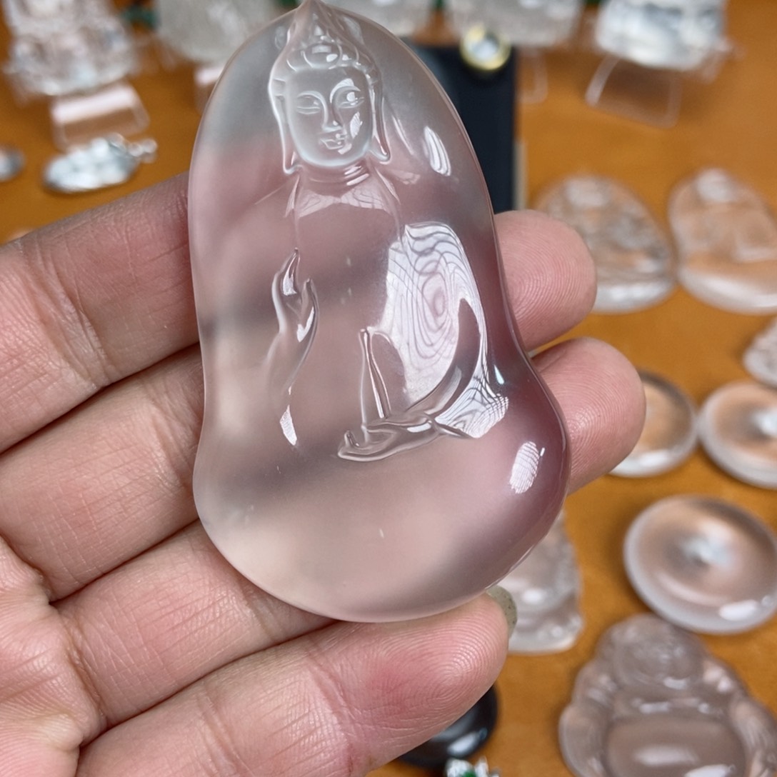 石英质玉吊坠未镶嵌