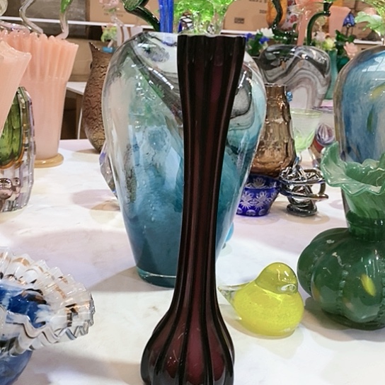 琉璃花瓶高31厘米口径3厘米