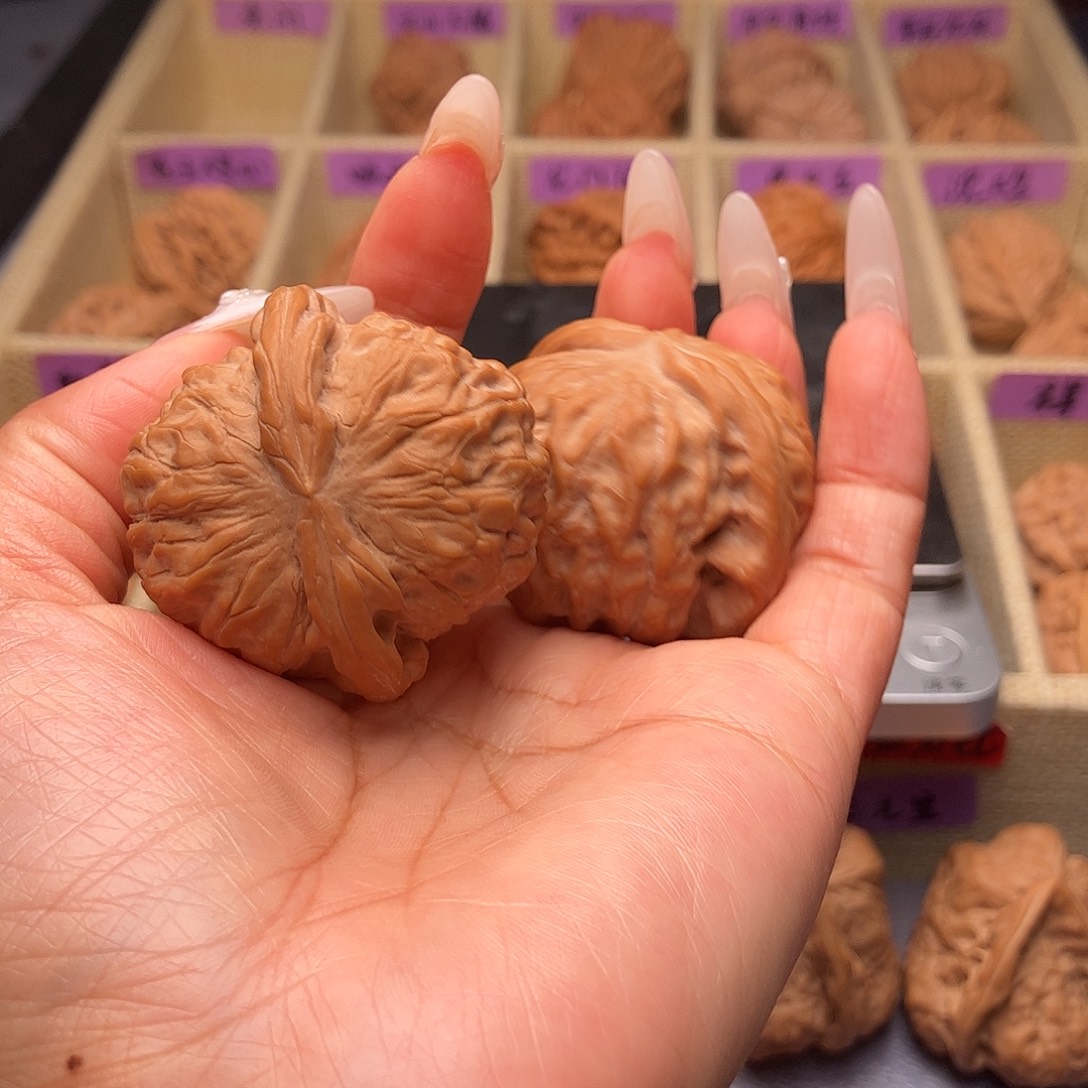 牛***哞吊坠文玩核桃石门元宝