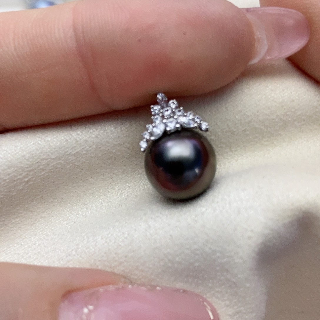 【闪购商品】海水珍珠颈饰18K金镶嵌28