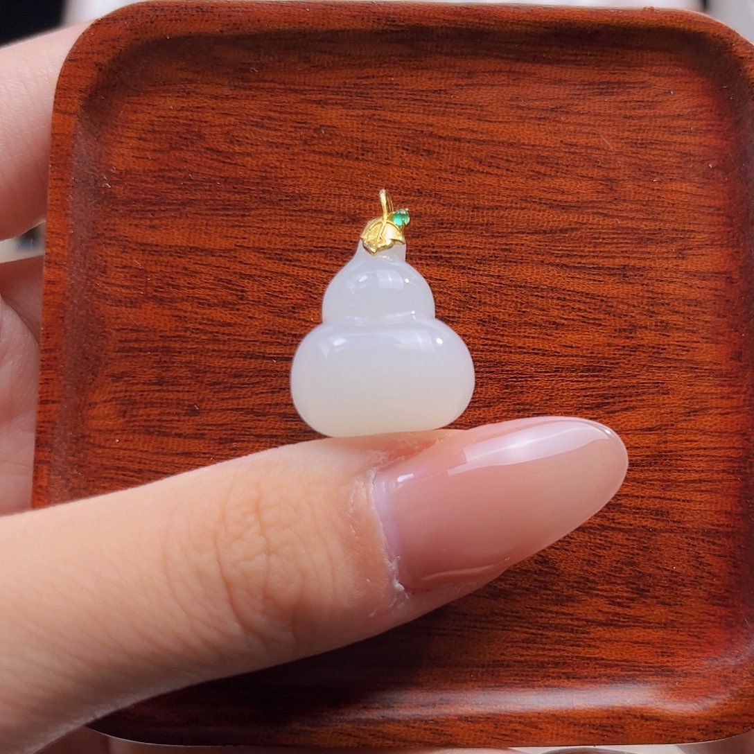和田玉18K金镶嵌吊坠(不含链)
