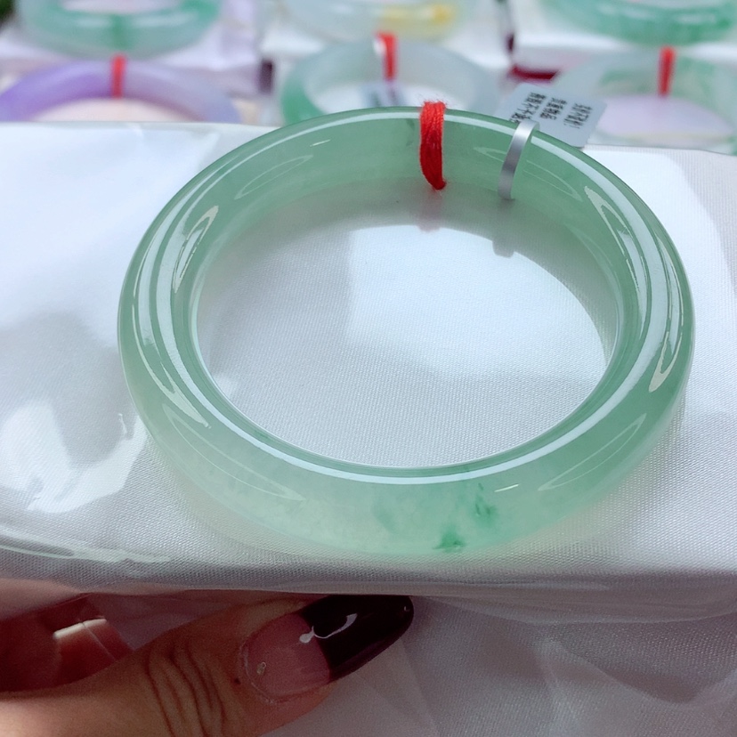 【闪购商品】翡翠手镯未镶嵌54 荧光棒 灵