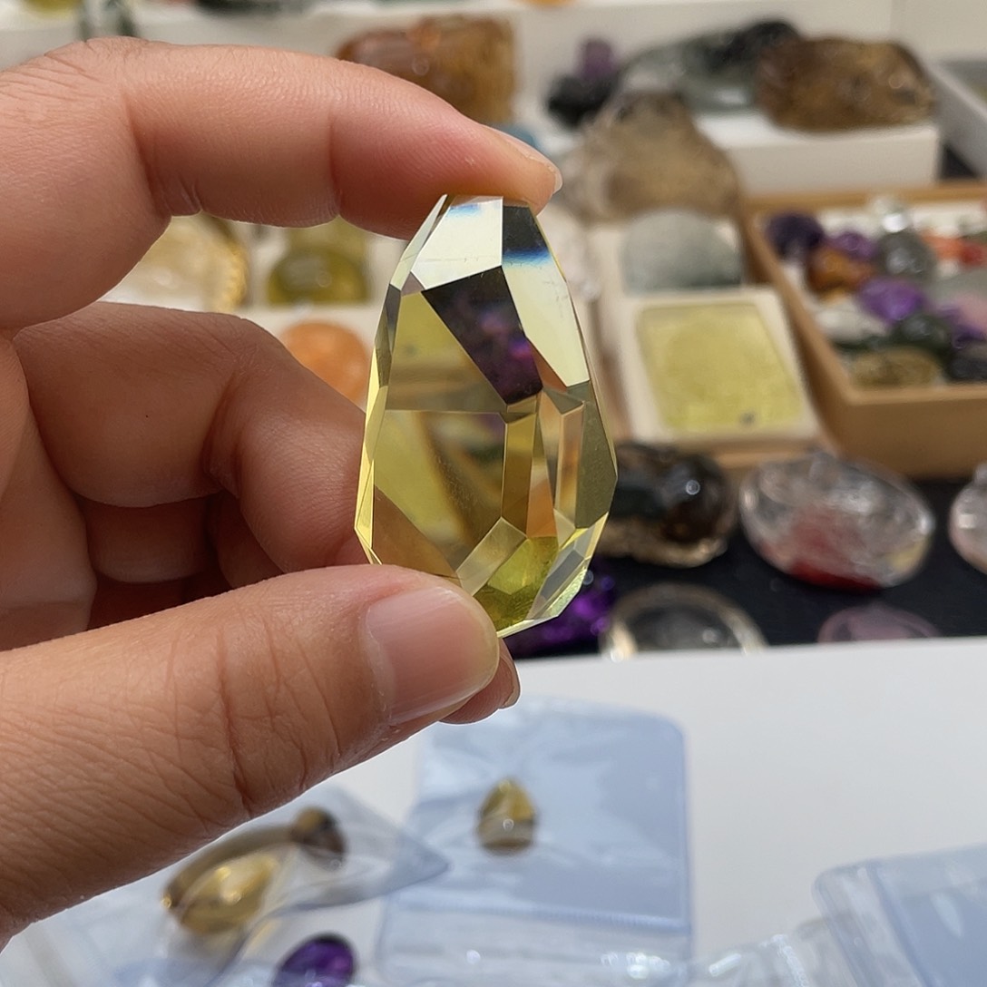 水晶颈饰未镶嵌定制