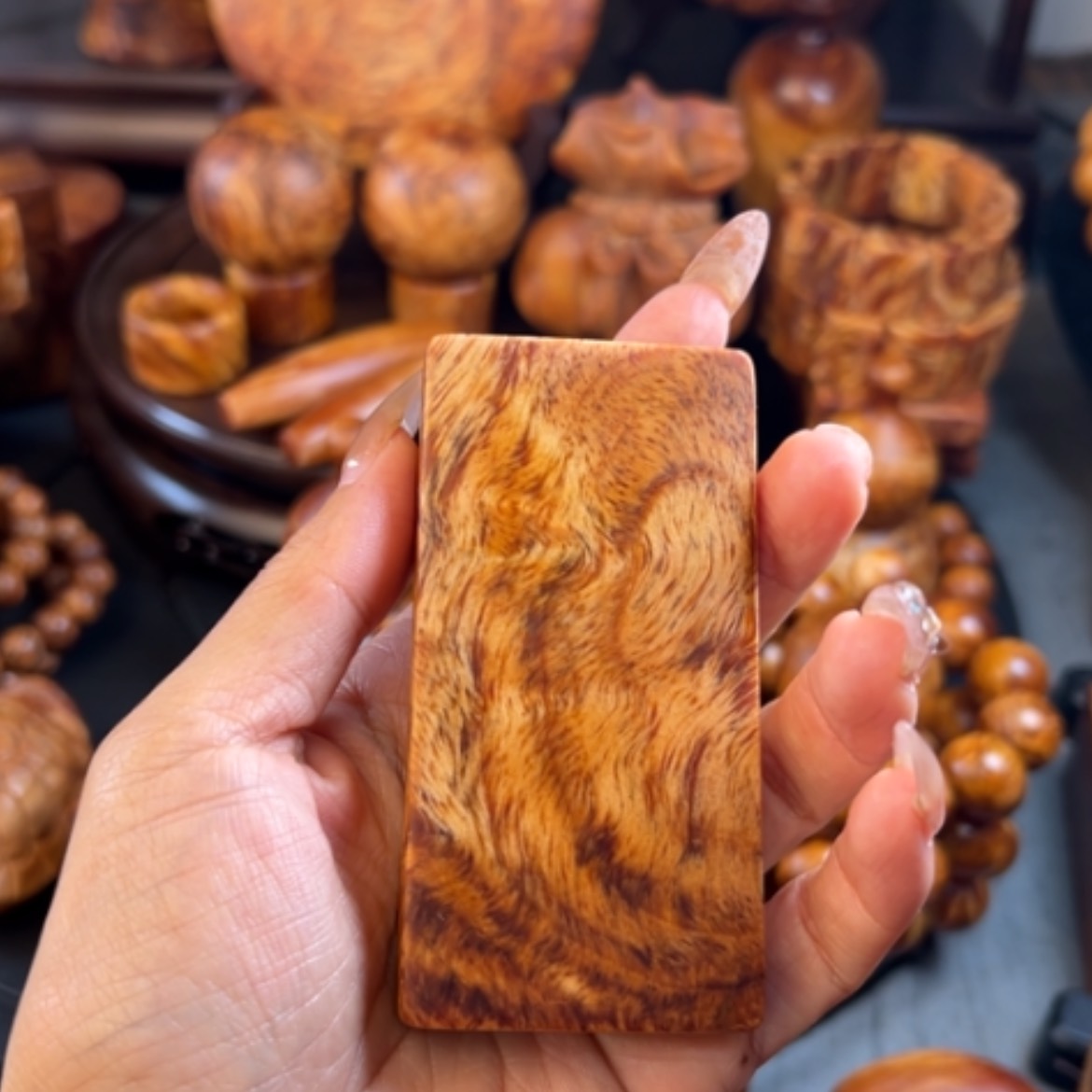 【闪购商品】松木（琥珀木）把件