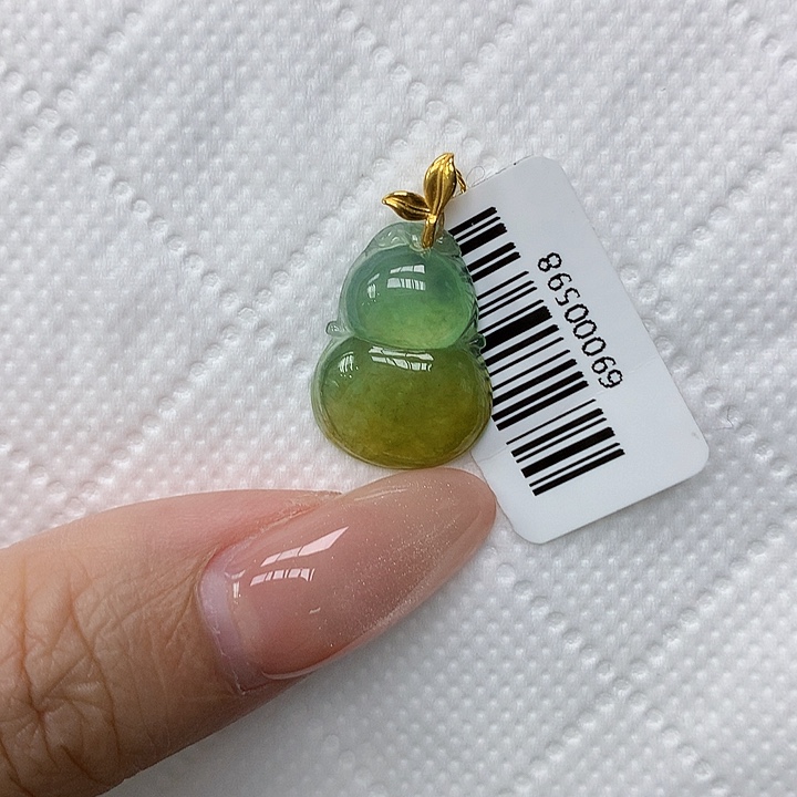 颈饰18K金镶嵌翡翠