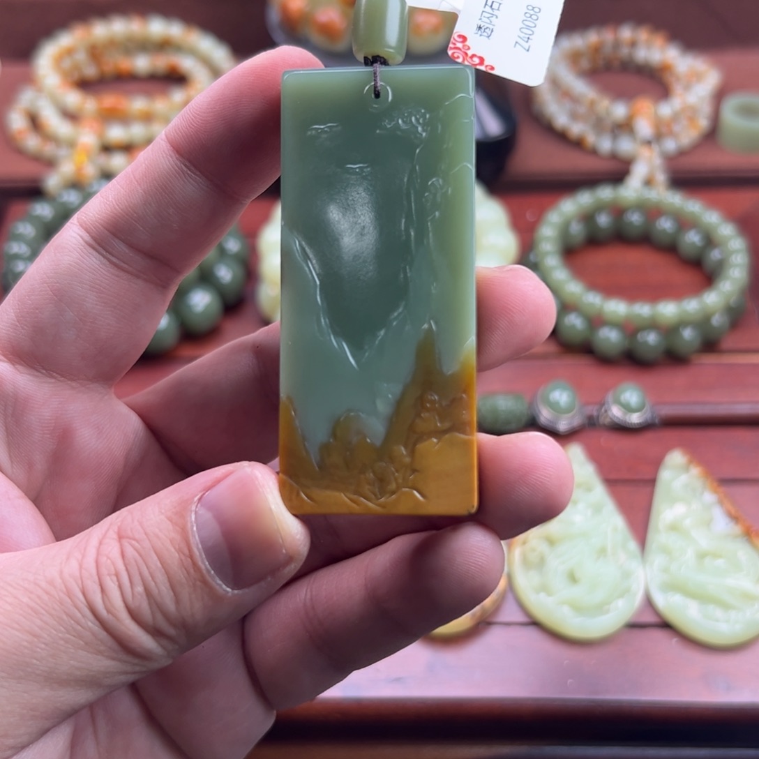 岫岩河磨玉（透闪石质玉）挂件未镶嵌h*