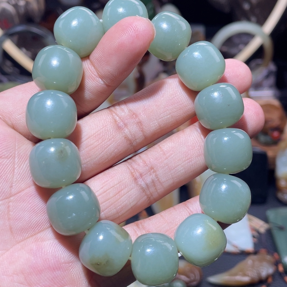 和田玉（糖玉）未镶嵌颈饰