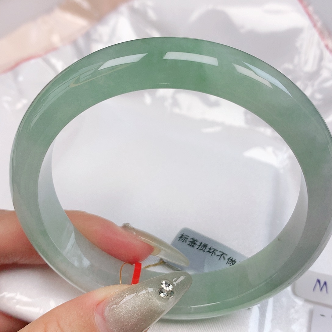 翡翠手镯未镶嵌@*?抖音