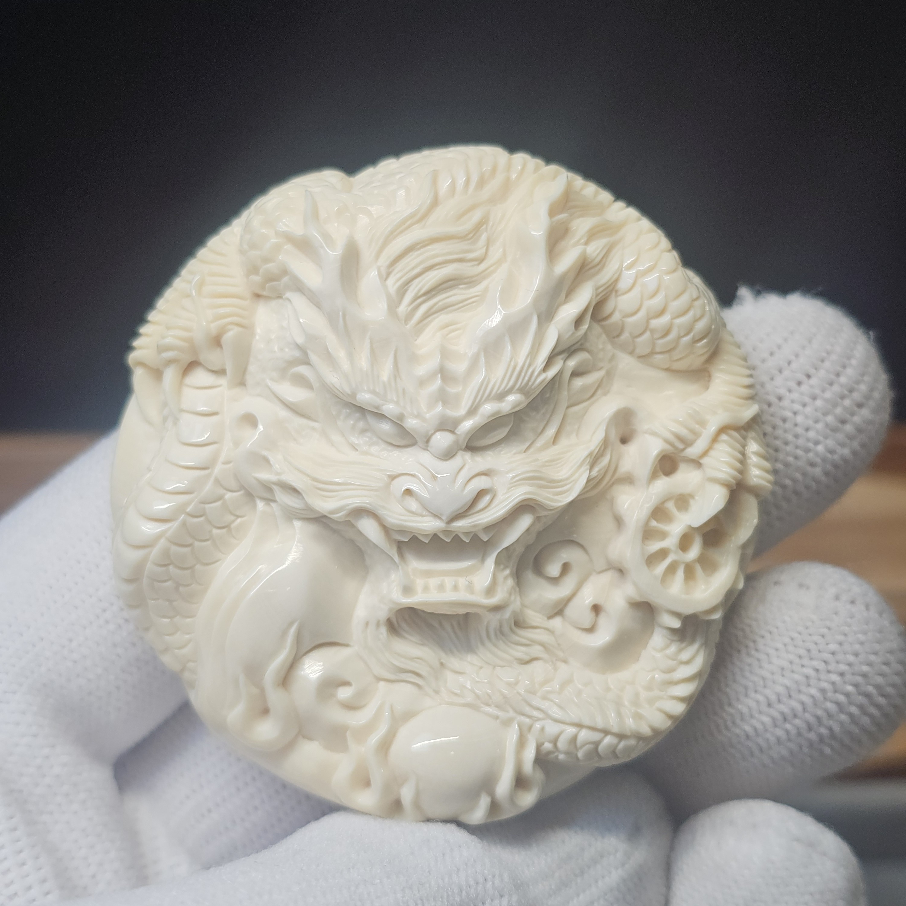 天然猛犸牙手工龙牌圆牌吊坠