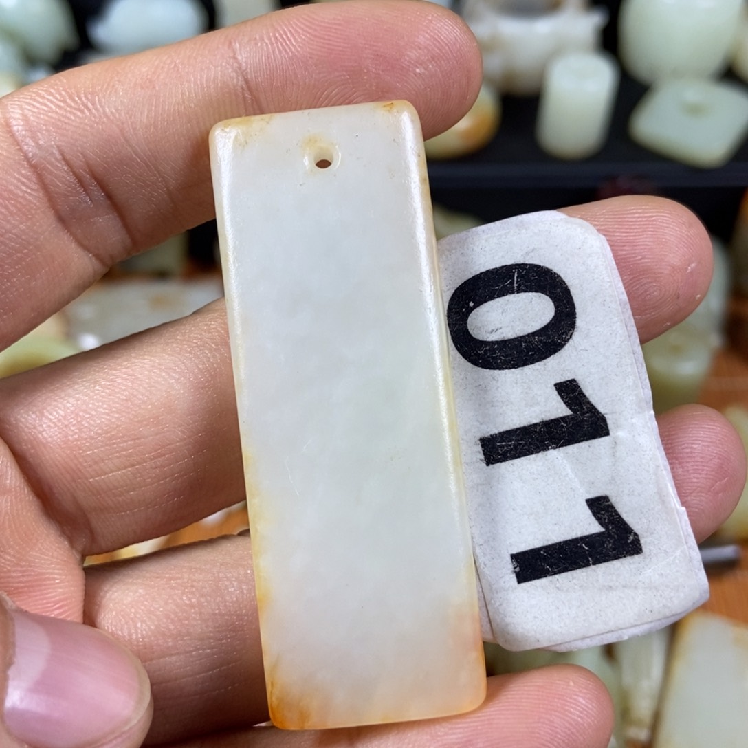 颈饰未镶嵌和田玉