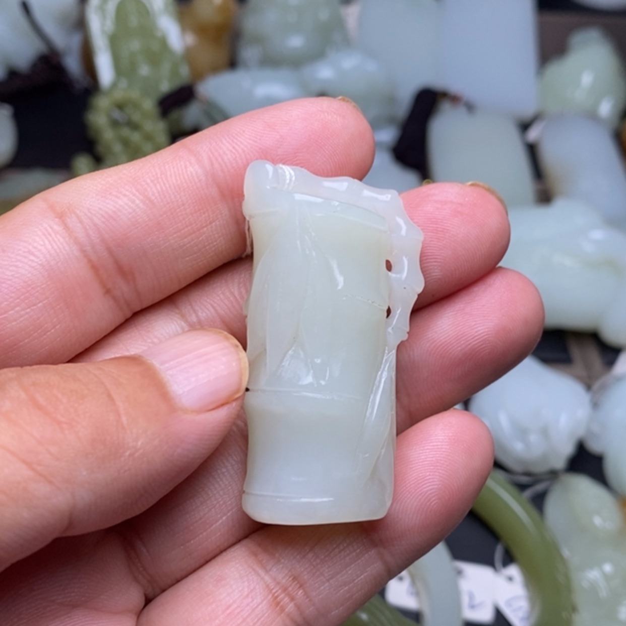 【闪购商品】颈饰未镶嵌和田玉