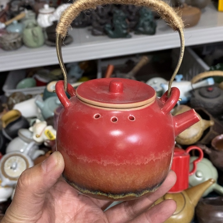 陶瓷艺术品及陶瓷壶