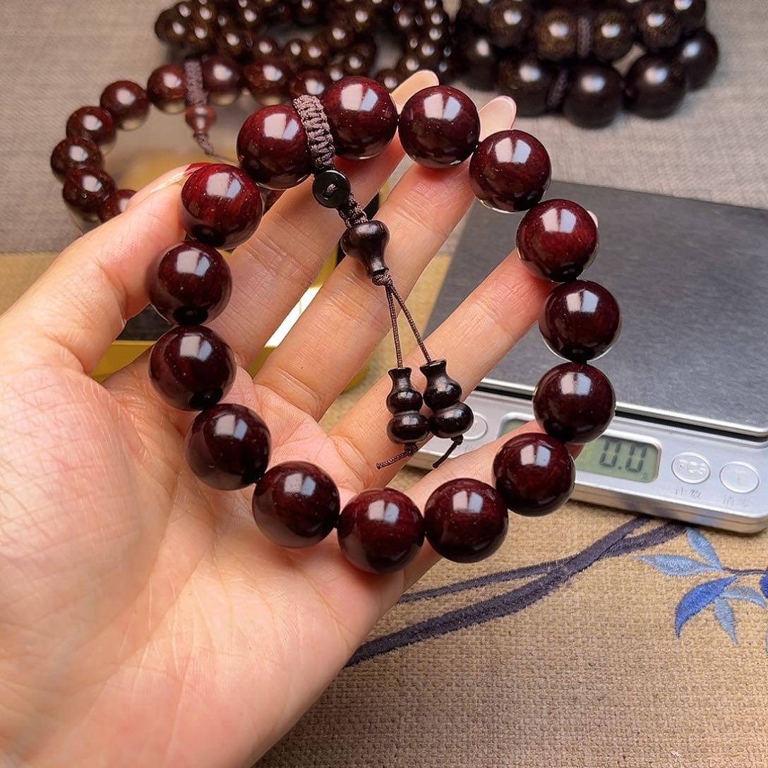 檀香紫檀（小叶紫檀）1.5 15颗