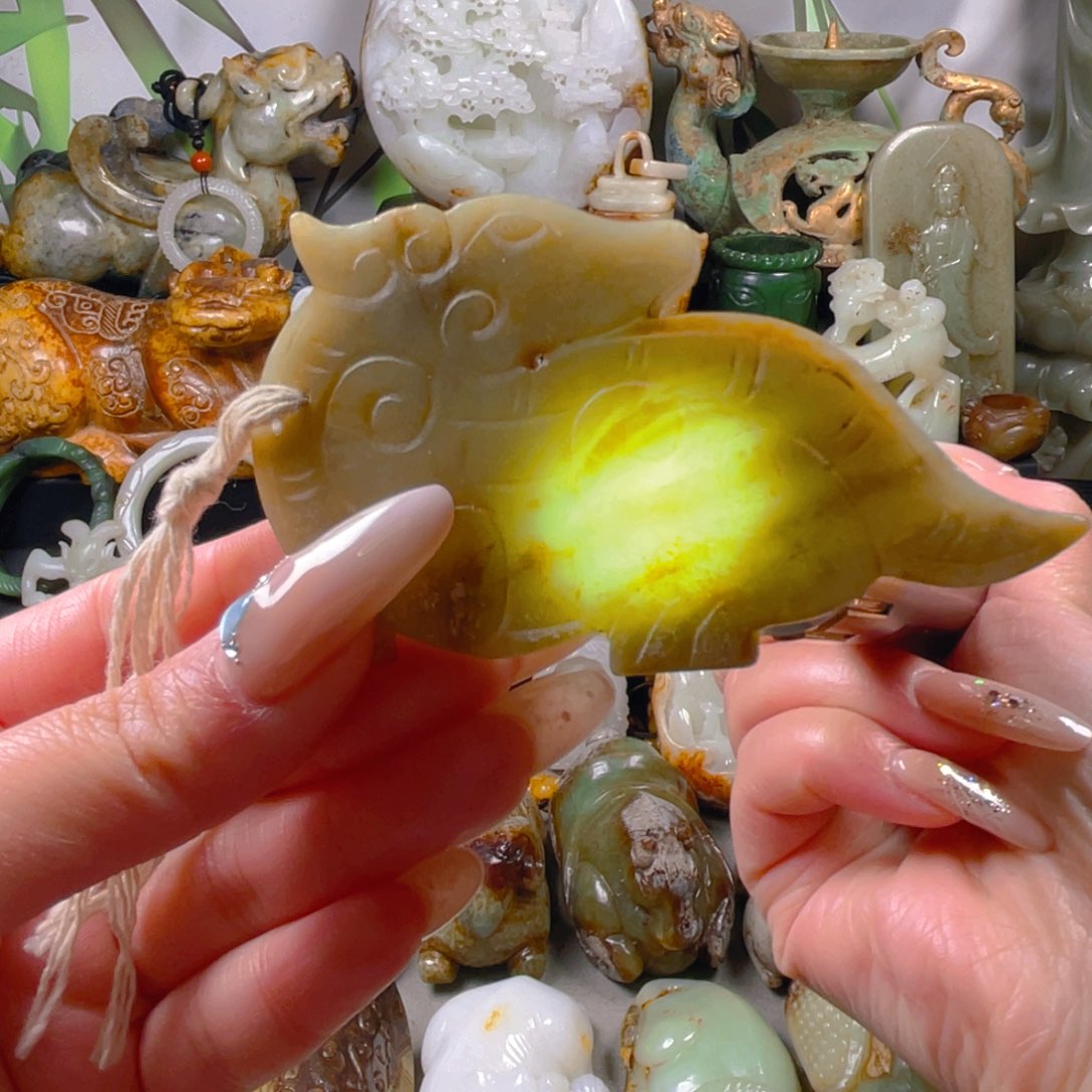 和田玉挂件未镶嵌4