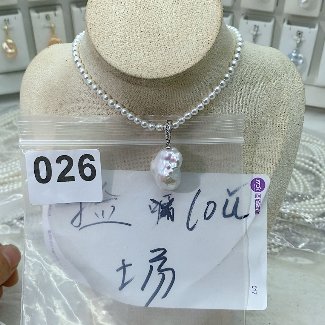 淡水珍珠颈饰合金