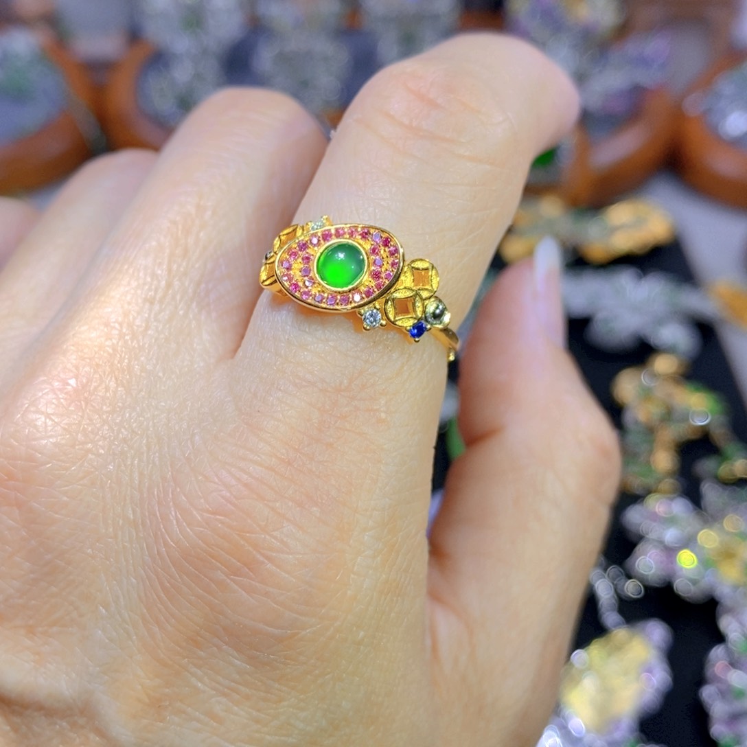 翡翠颈饰银S925镶嵌天然翡翠