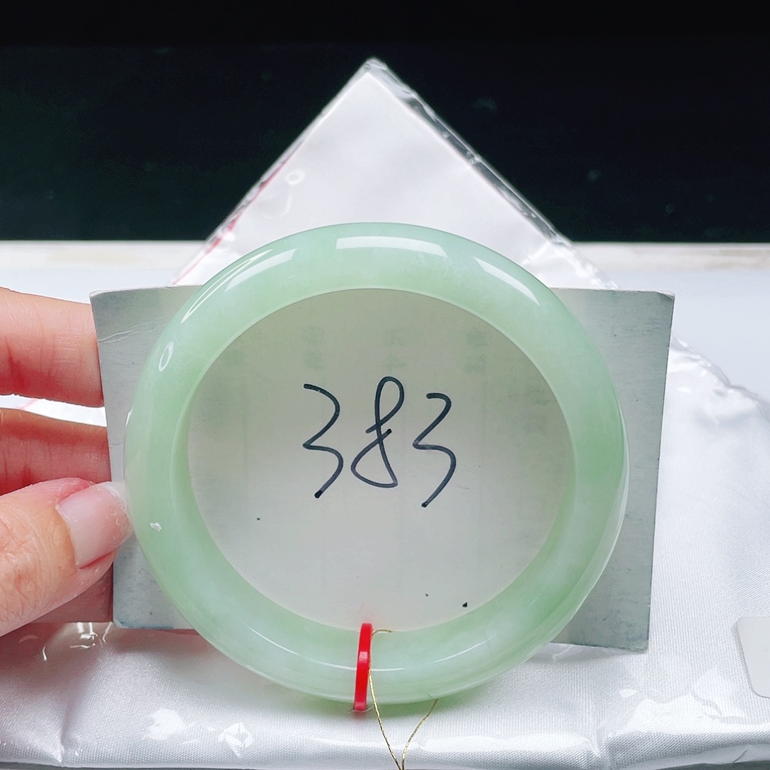 翡翠未镶嵌手镯缅甸翡翠60+