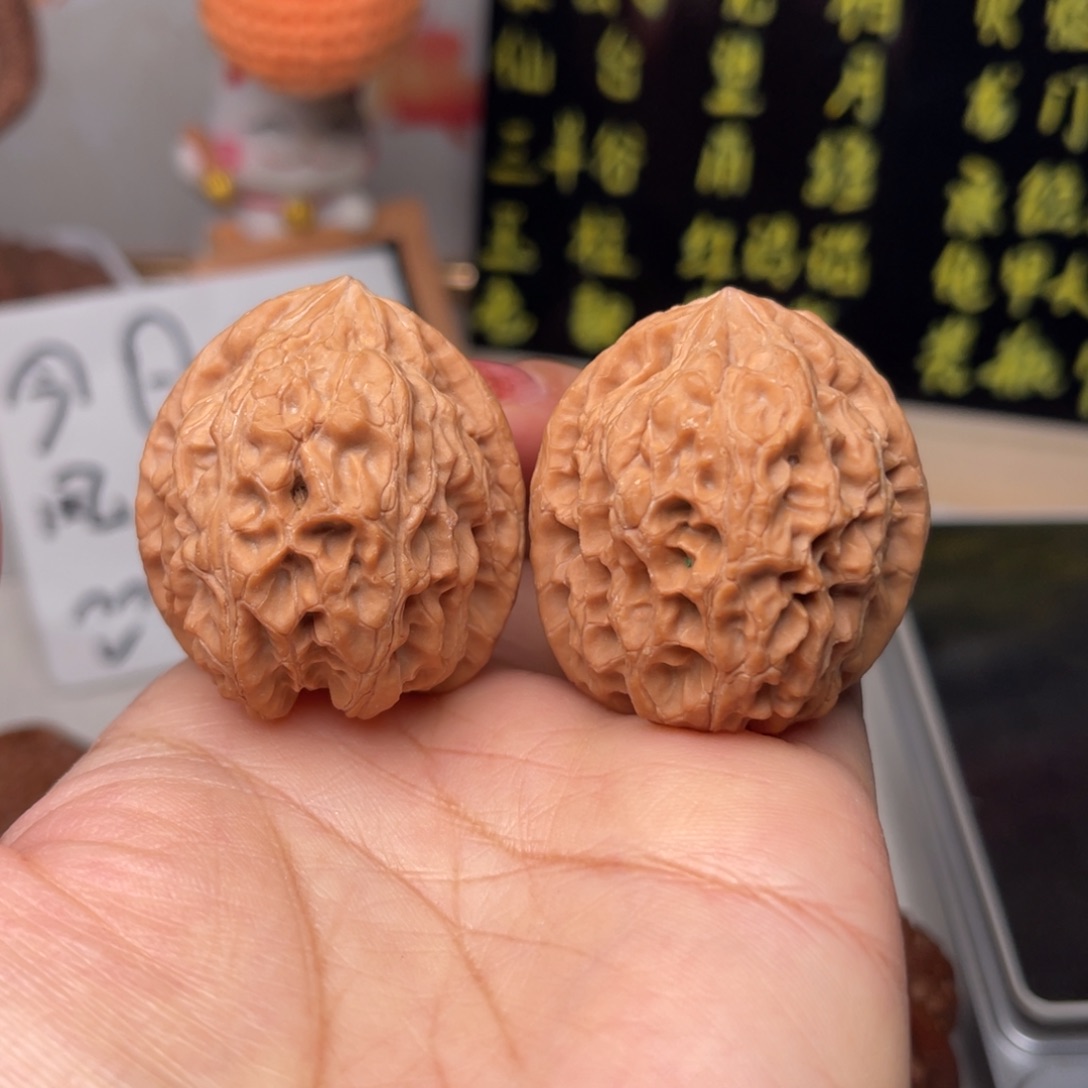 文玩核桃手串玉龙