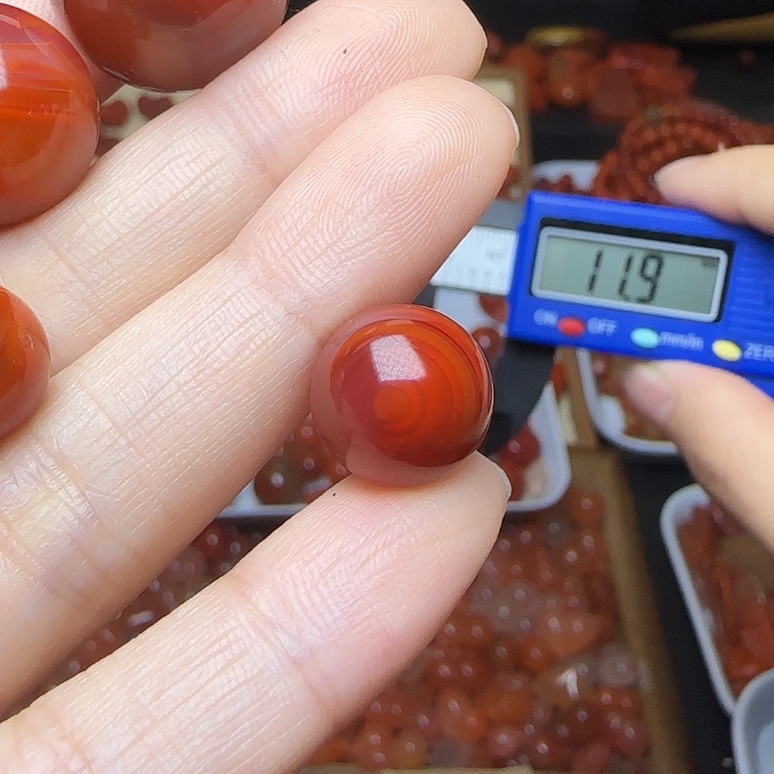 沐***月南红玛瑙未镶嵌吊坠(不含链)