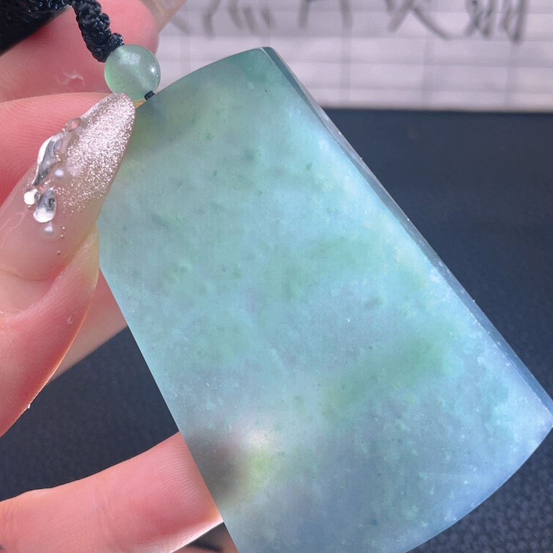 翡翠颈饰未镶嵌888888888888