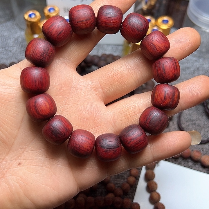 藤类降真香1.6老型红油精品超级一档超红