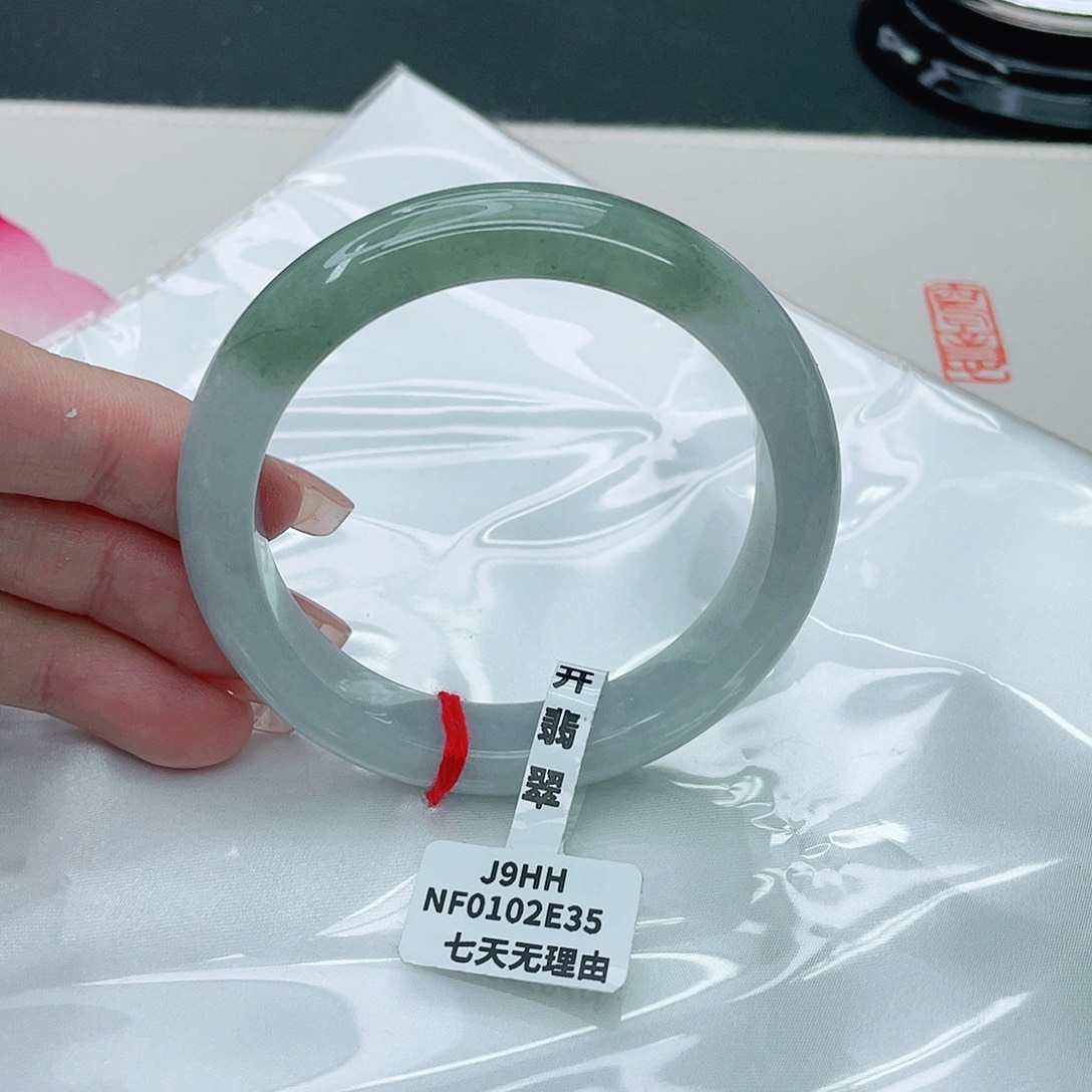 翡翠手镯未镶嵌正56.5