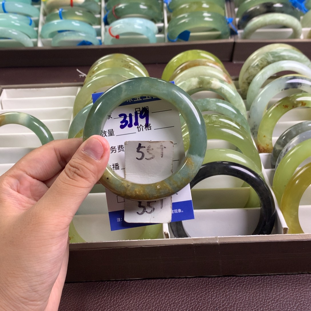 未镶嵌蛇纹石玉手镯3119