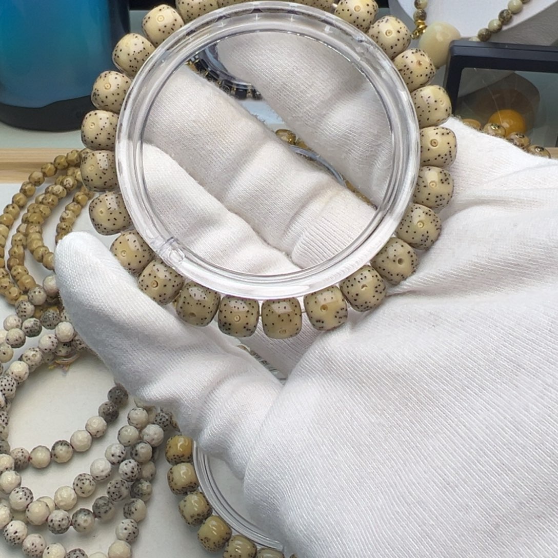 吊坠星月菩提石玉星点货