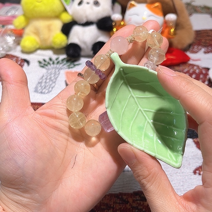 瓷片Dijgjhghhhhuu