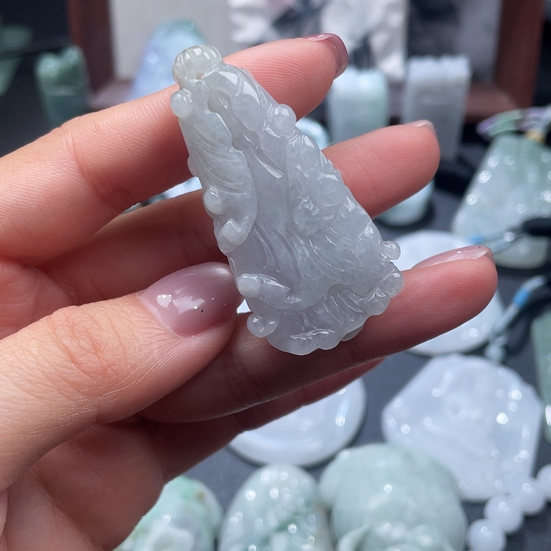 翡翠未镶嵌颈饰翡翠