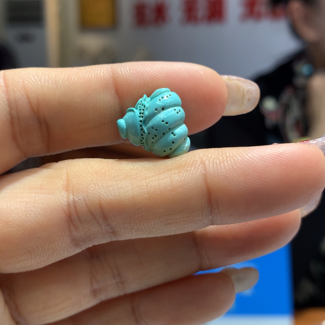 绿松石配饰未镶嵌