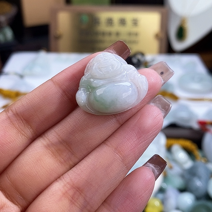 翡翠未镶嵌颈饰4521