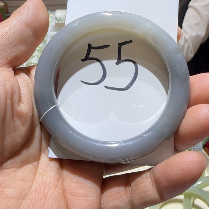 和田玉未镶嵌手镯683