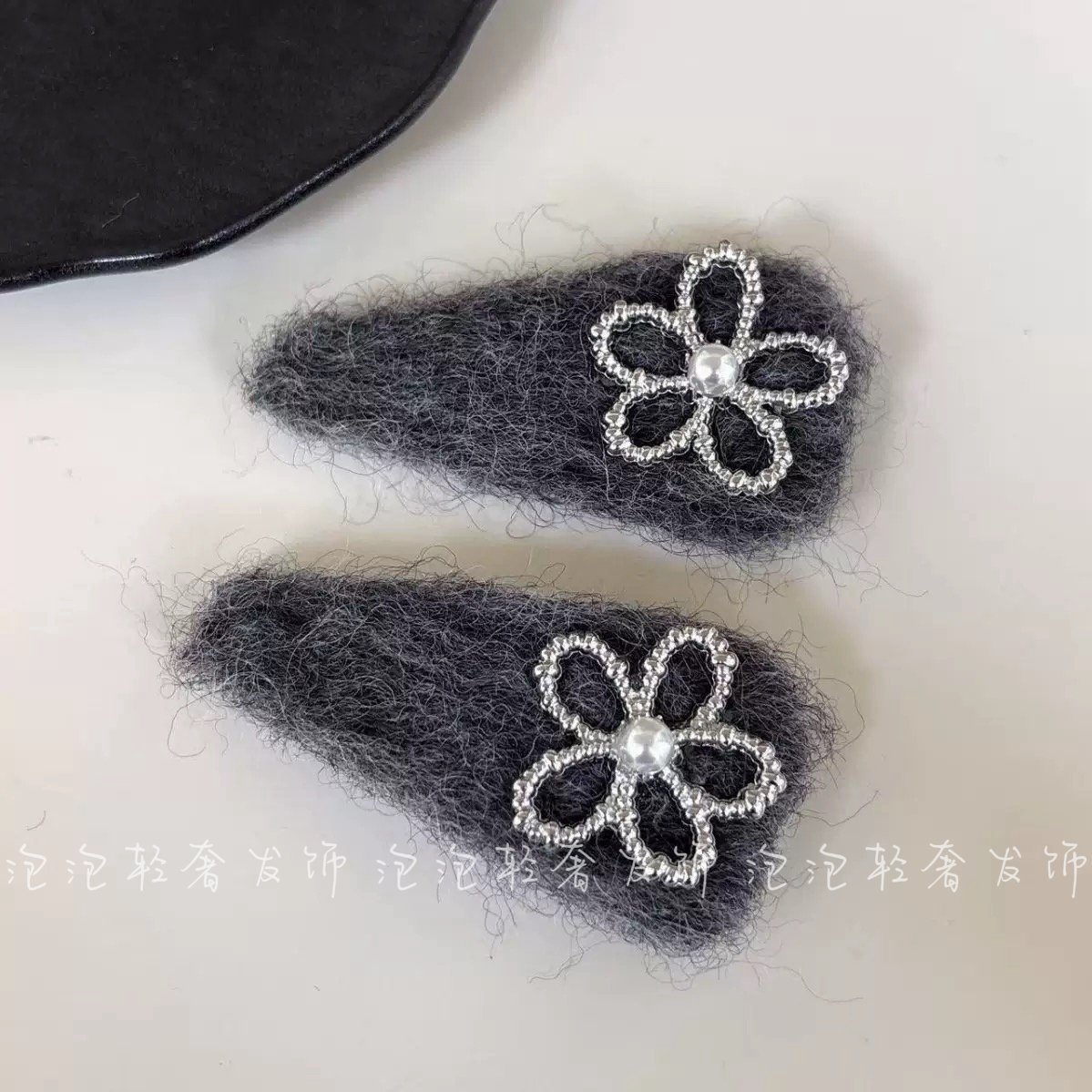 韩国东大门韩版花朵灰色羊毛BB夹高级感时尚侧边刘海夹轻奢发夹