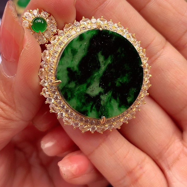 翡翠颈饰银S925镶嵌翡翠