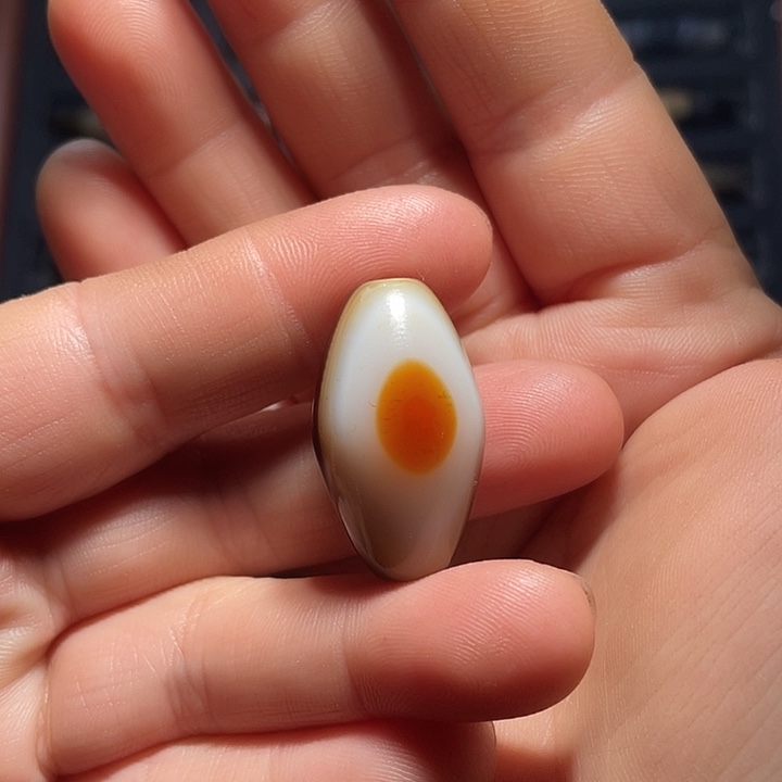 未镶嵌颈饰玛瑙/玉髓侯****石