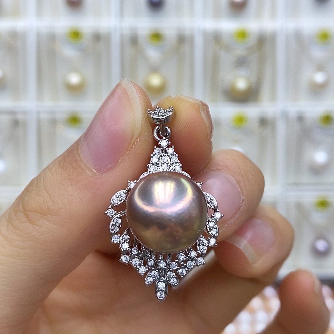 淡水珍珠吊坠(赠链)未镶嵌