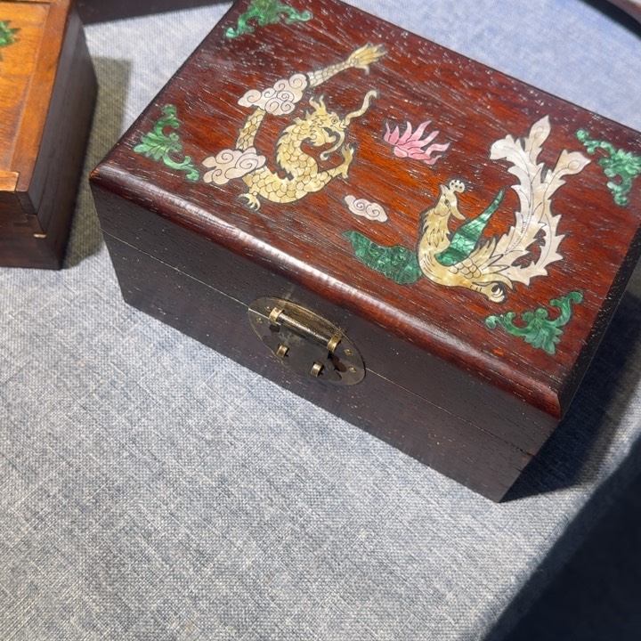 贡木首饰的的的的的的