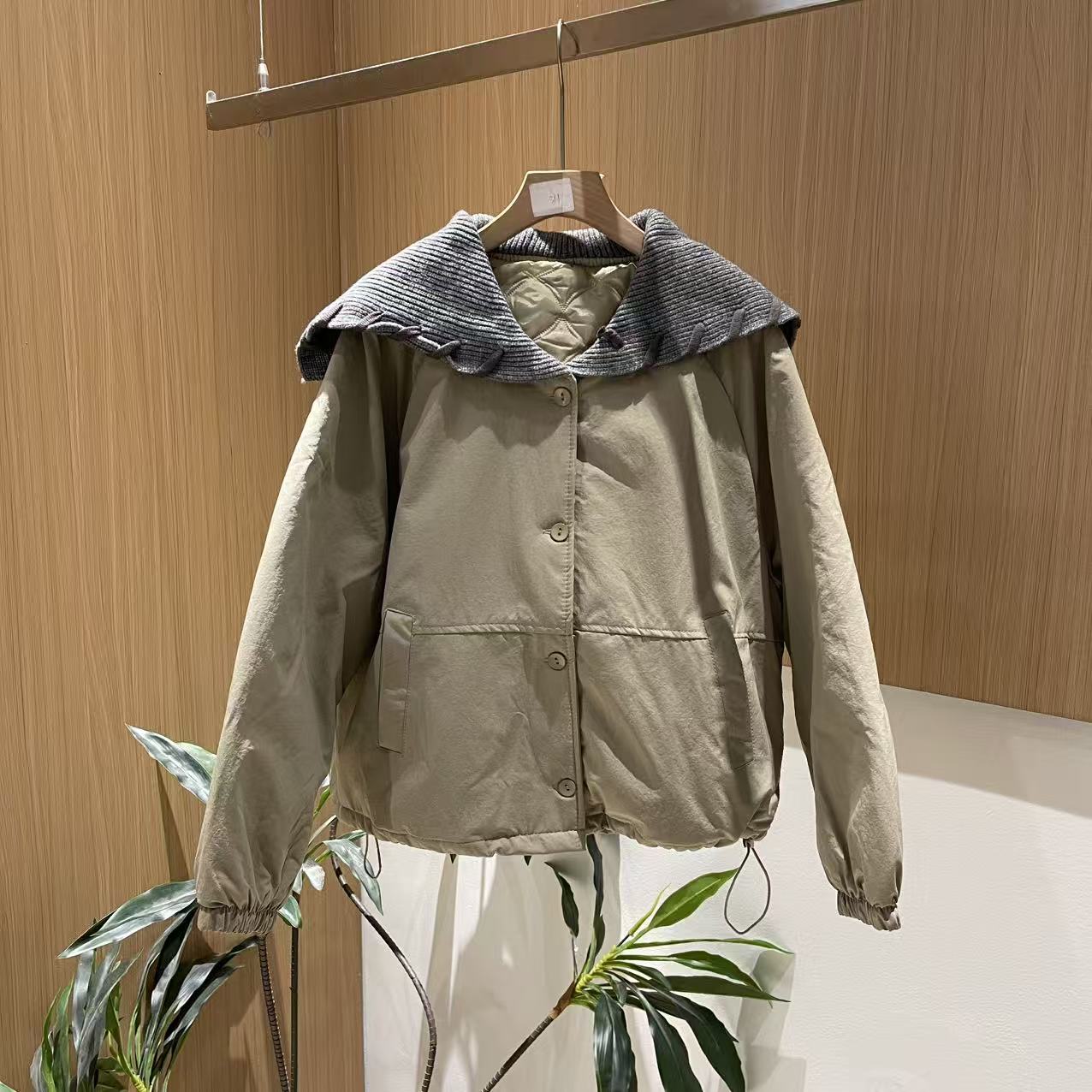 17793新款冬季加厚百搭拼接翻领宽松连帽棉服