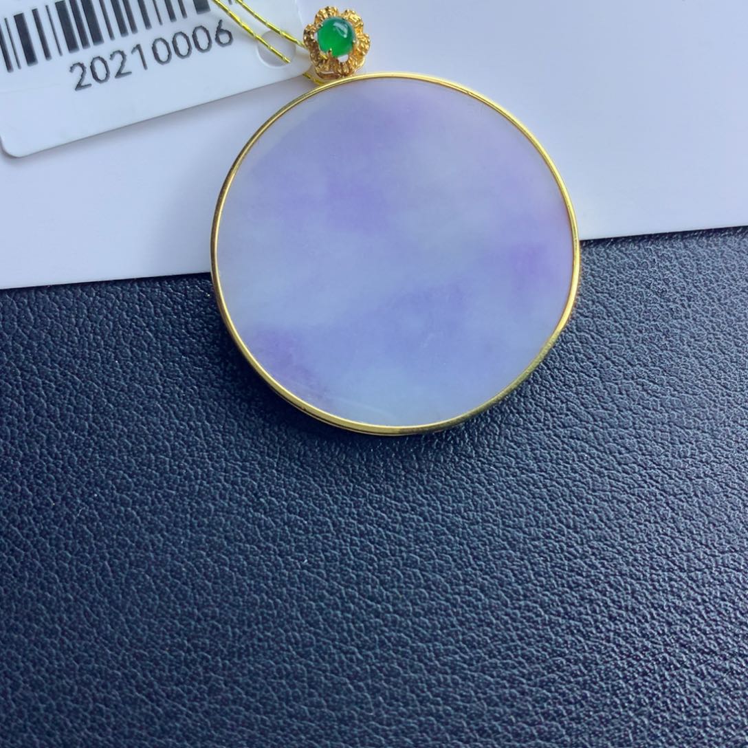 翡翠颈饰未镶嵌无事牌