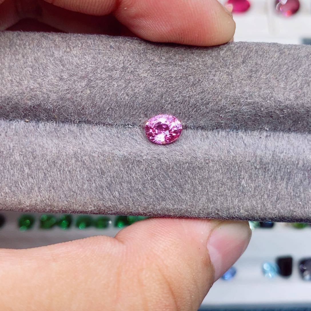 蓝宝石裸石未镶嵌粉色蓝宝石1克拉