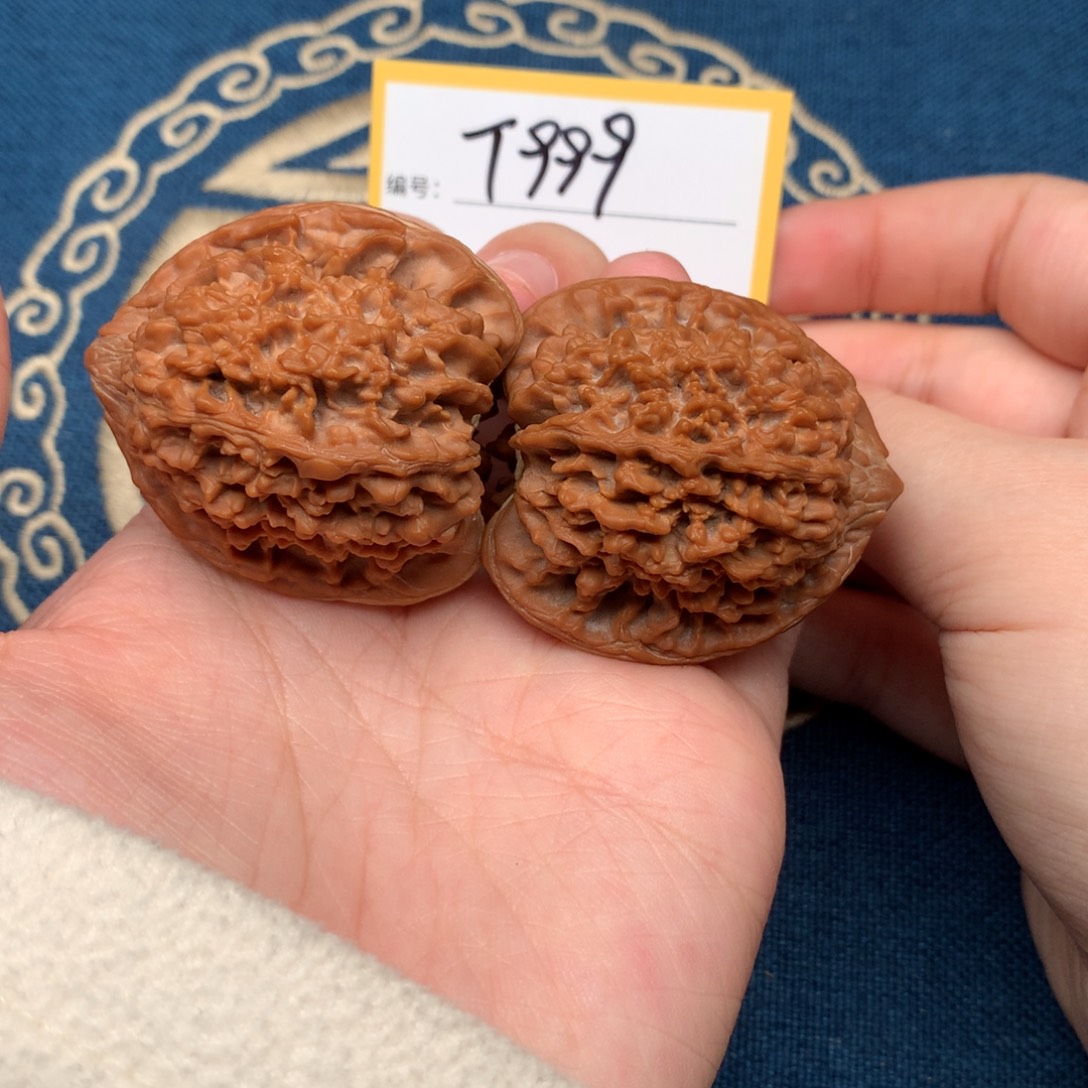 把件文玩核桃41百花山 T999